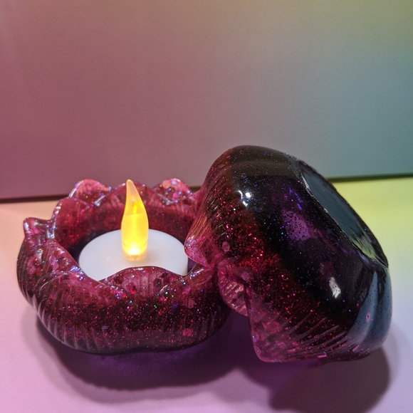 Glitter Resin Lotus Flower Tea Light Set of 2 - Picture 3 of 7